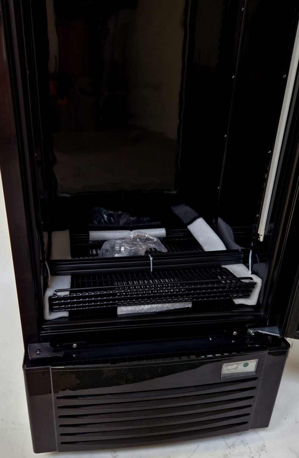 300-liter-bier-koelkast-met-reclame-koudpilsje.nl-10-1003x1536