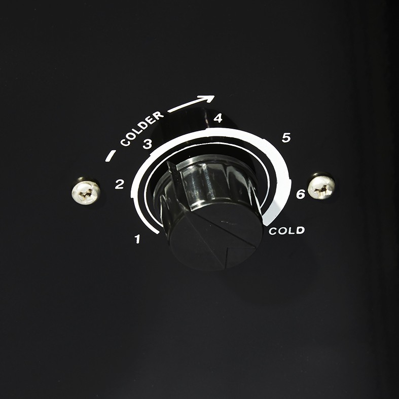 gcdc400-werbekuehlschrank-gross-schwarz-temperaturregler