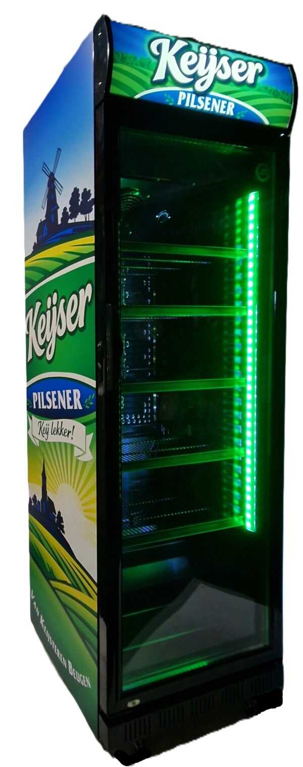 koelkast-met-reclame-blackline-snelkoeler-dekornschuur.nl-1-600x1517